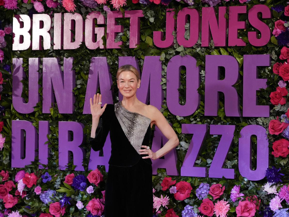 רנה זלווגר בפרמיירה של "ברידג'ט ג'ונס: חוזרת לשוק" ברומא, 2025