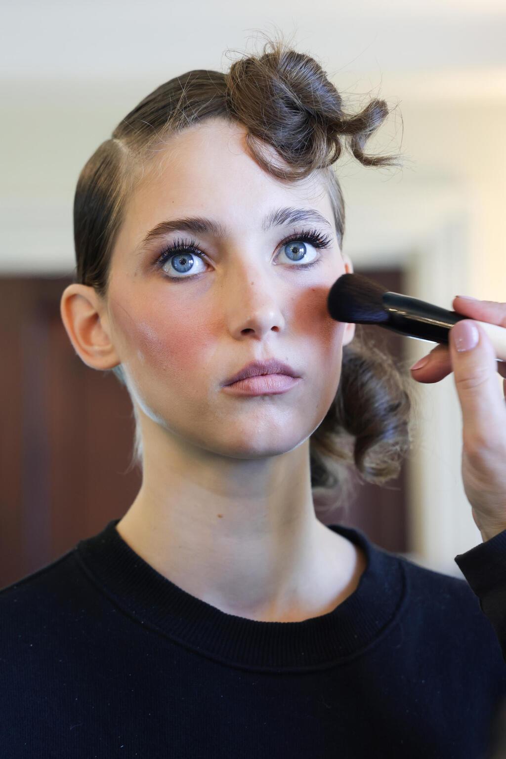 סומק. הרבה סומק