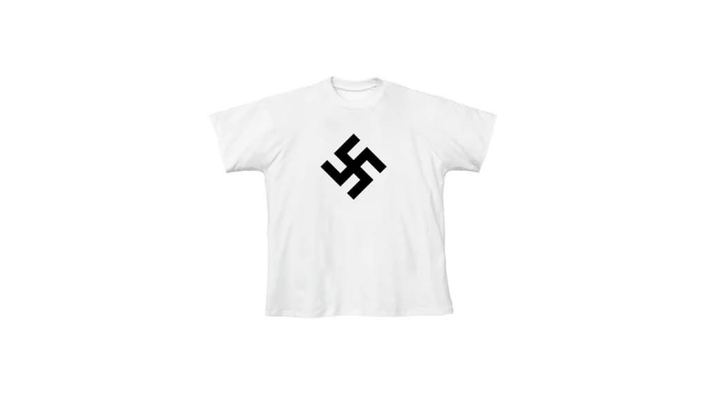 חולצה עם צלב קרס במותג של קניה ווסט
