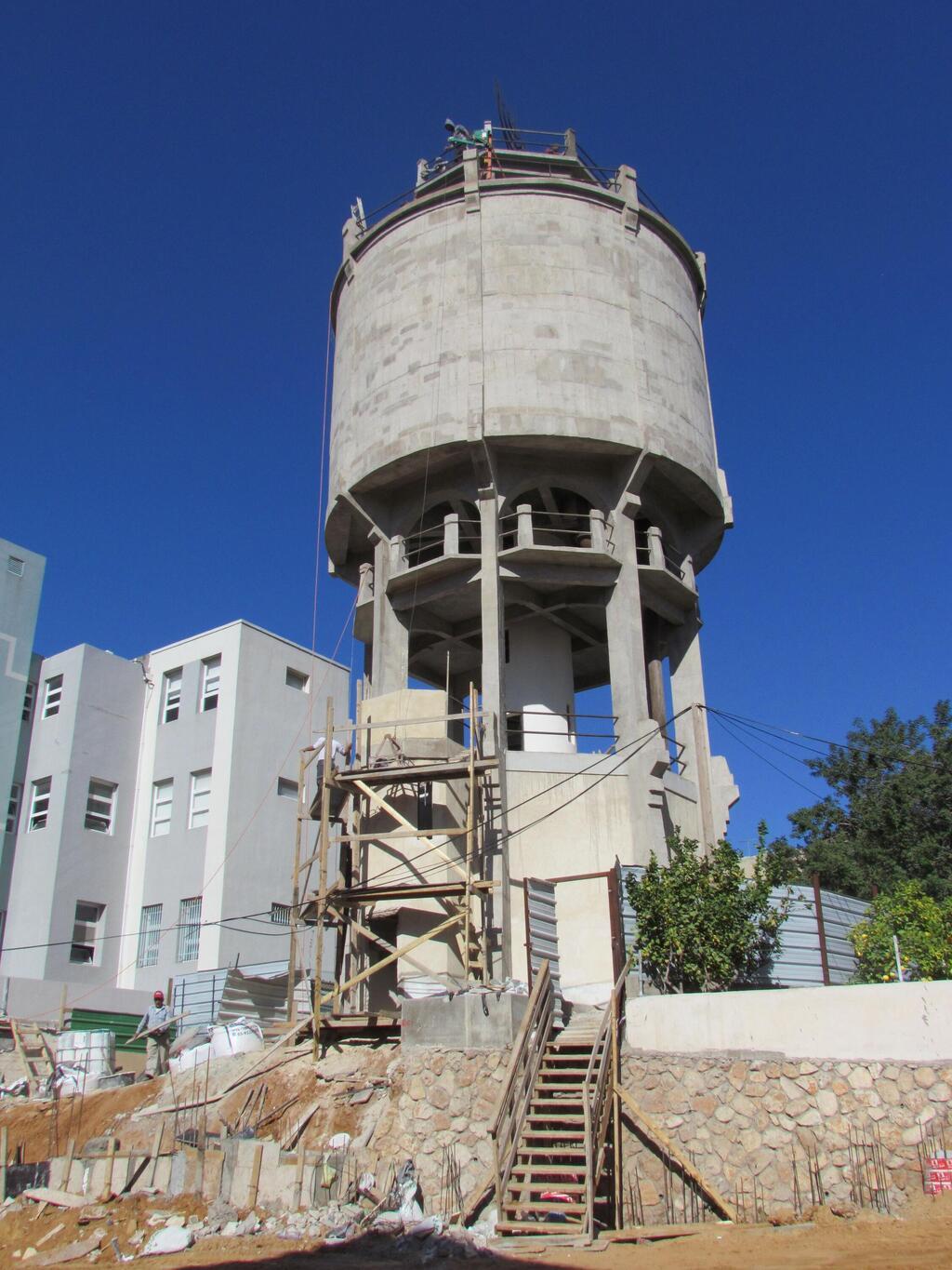 מגדל המים בתהליך השימור, בשנים 2013-2009