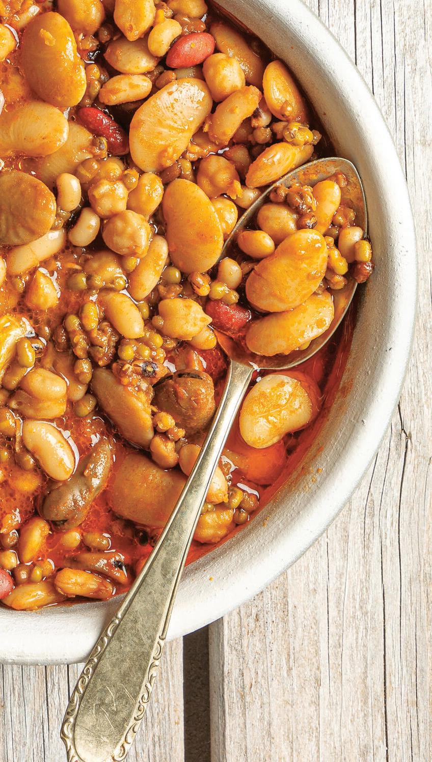 נזיד קטניות כפרי (צילום: שרית גופן, סגנון: עמית דונסקוי) נזיד קטניות כפרי