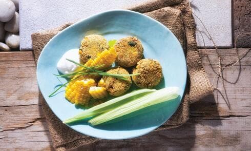 קציצות סלמון ותירס