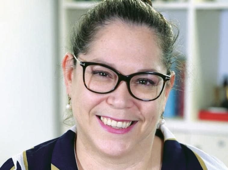 ד”ר שירה חתומי, מומחית בכירורגיה אורולוגית, מנהלת “המרכז לרפואה יועצת” של כללית (צילום: מלי רינת) ד”ר שירה חתומי, מומחית בכירורגיה אורולוגית, מנהלת “המרכז לרפואה יועצת” של כללית