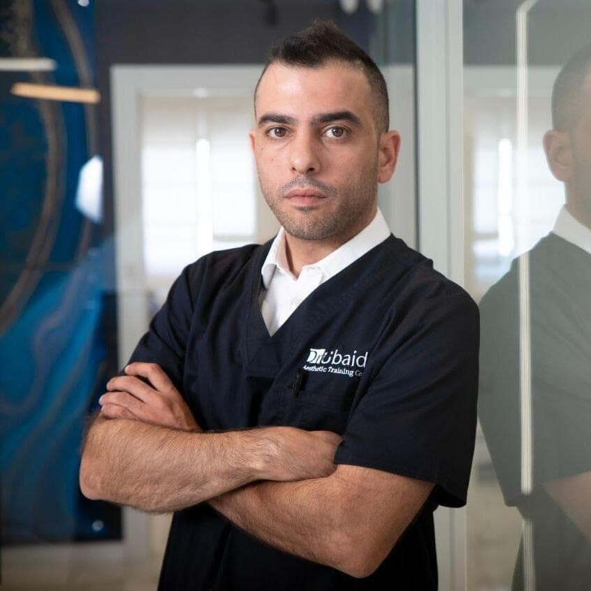 ד"ר עוביידה חרזאללה, רופא שיניים, בכיר בתחום האסתטיקה הרפואית, בעלים של מרכז ללימודי רפואה אסתטית על שמו