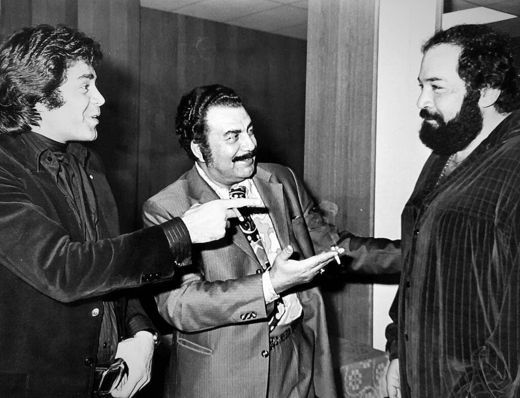 עובדיה מצלם עם תומר הימן סרט על אביו ועל פועלו. הבמאי ג'ורג' עובדיה (צילום: ארכיון סטודיו אטלס) הבמאי ג'ורג' עובדיה