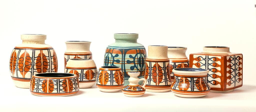 מ־270 שקל ועד 3,000 שקל ויותר לפריטים נדירים מסדרות מבוקשות (צילום: סטודיו אטלס) החלל של החנות ביפו, אביר יעקב עובדיה