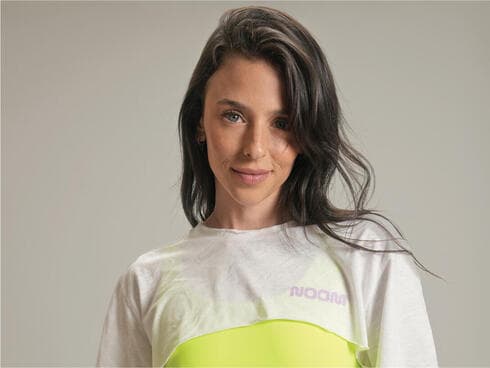 נעם רואימי. ""אנחנו חיות בתרבות שמקדשת פורנו, ומה איתנו?"