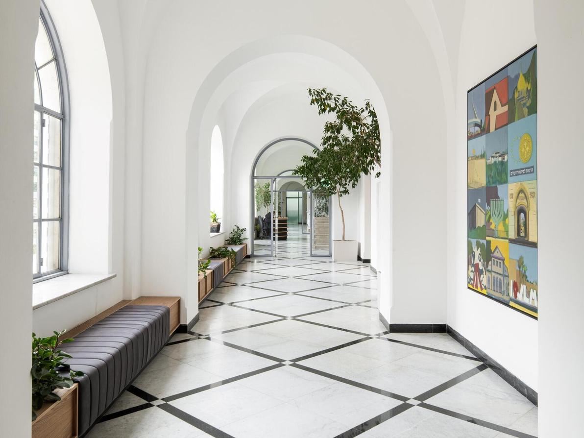 המשרדים של הרשות לפיתוח ירושלים (הרל"י), תכנון: האדריכלים תמי אולך לרר ונתי אולך ונעה שרטר