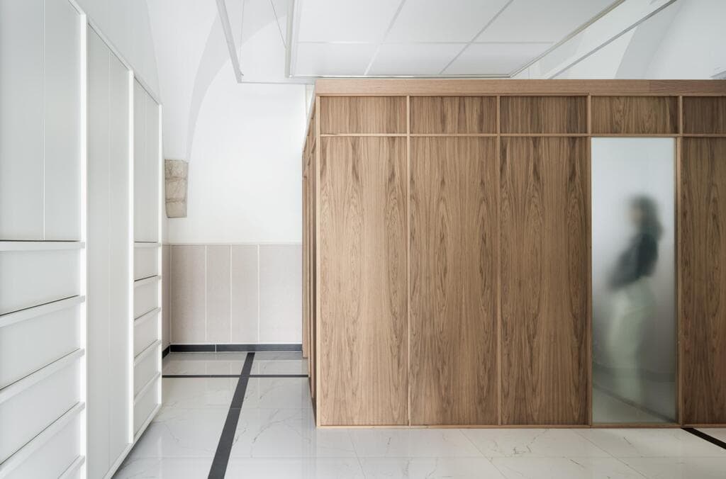 המשרדים של הרשות לפיתוח ירושלים (הרל"י), תכנון: האדריכלים תמי אולך לרר ונתי אולך ונעה שרטר