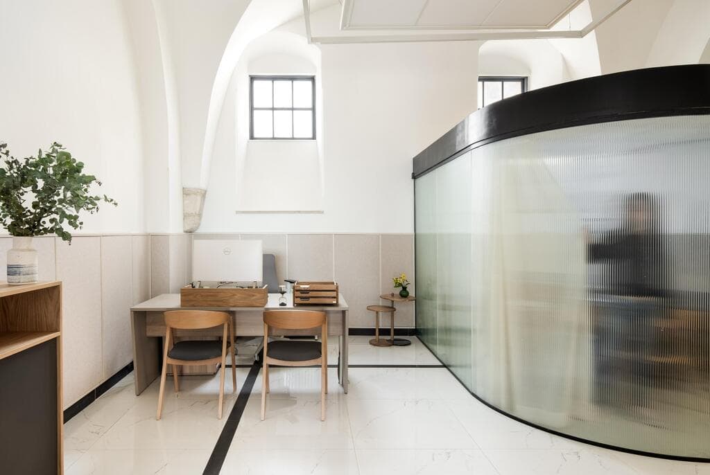 המשרדים של הרשות לפיתוח ירושלים (הרל"י), תכנון: האדריכלים תמי אולך לרר ונתי אולך ונעה שרטר