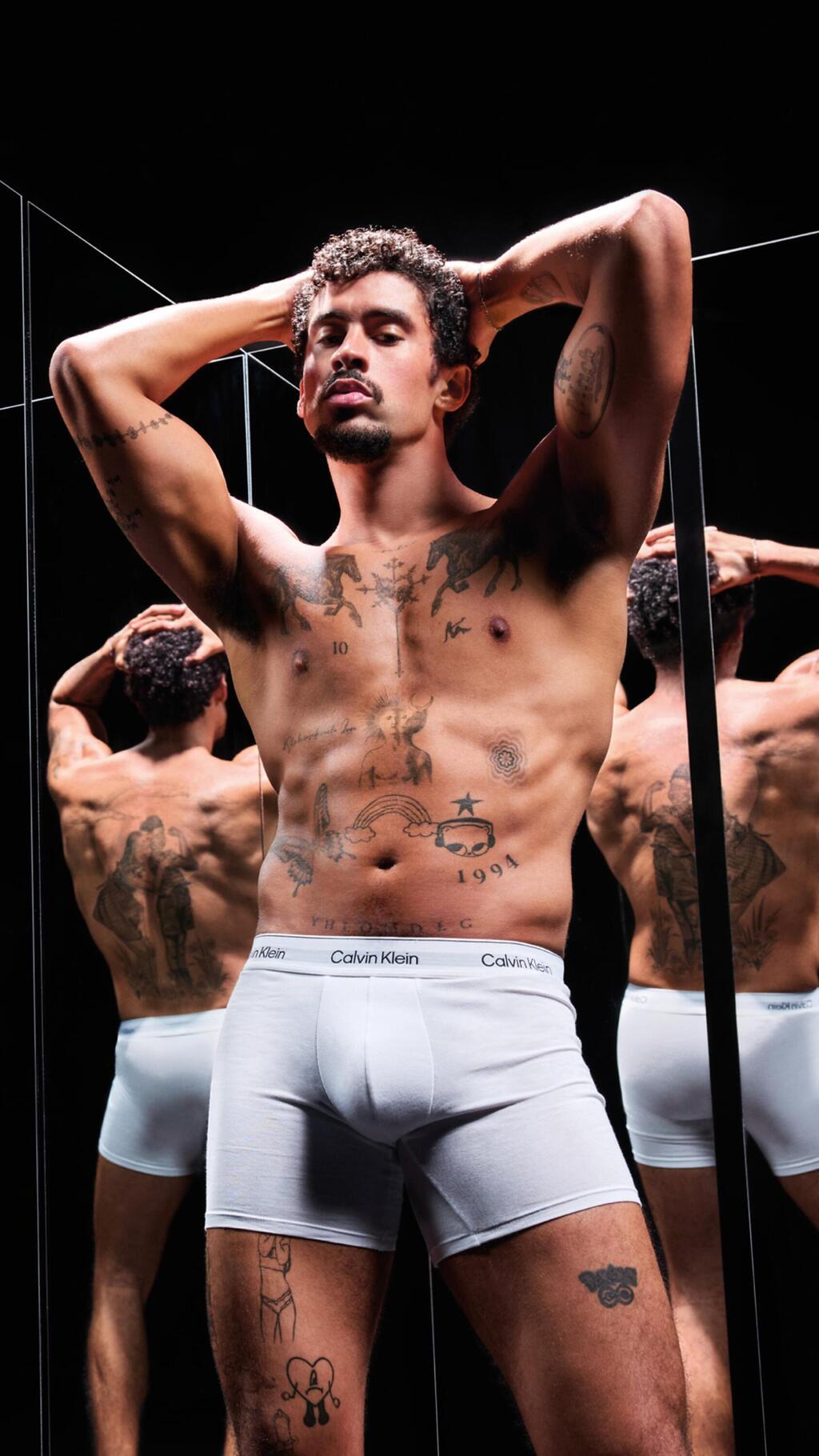 באד באני בקמפיין לקלווין קליין, אביב-קיץ 2025