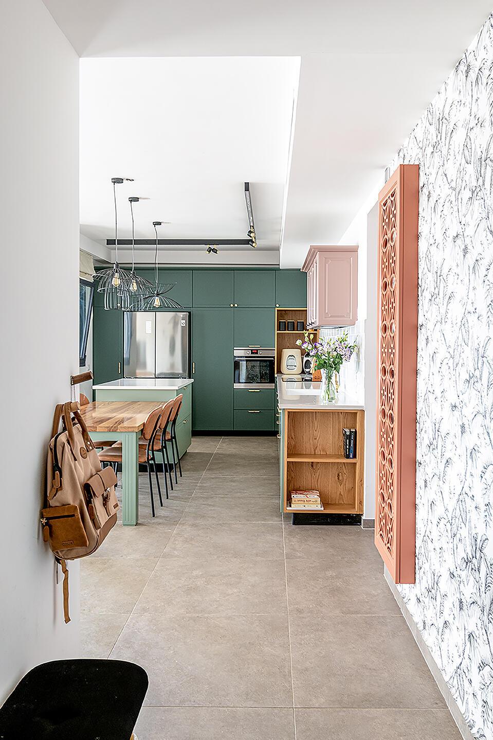 דירה צבעונית, עיצוב: איריס פלס-אזולאי