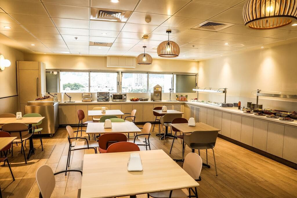 חדר אוכל יולדות ברמב"ם (צילום: יוסי ויינר) חדר אוכל יולדות, רמב"ם