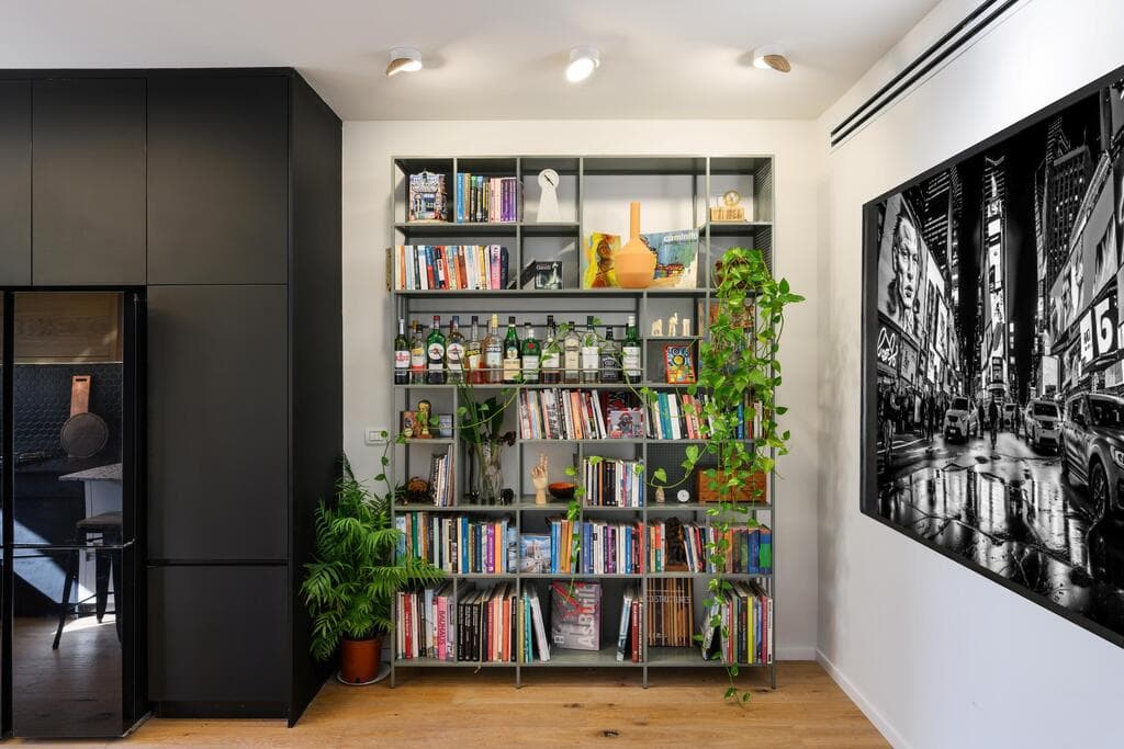 דירת האדריכלים, תכנון: נטלי רויזין ואהוד נדל