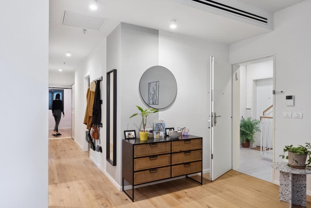 דירת האדריכלים, תכנון: נטלי רויזין ואהוד נדל