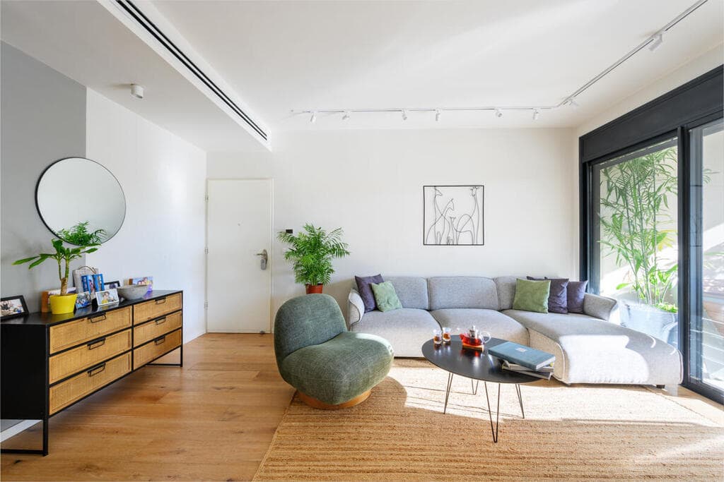 דירת האדריכלים, תכנון: נטלי רויזין ואהוד נדל