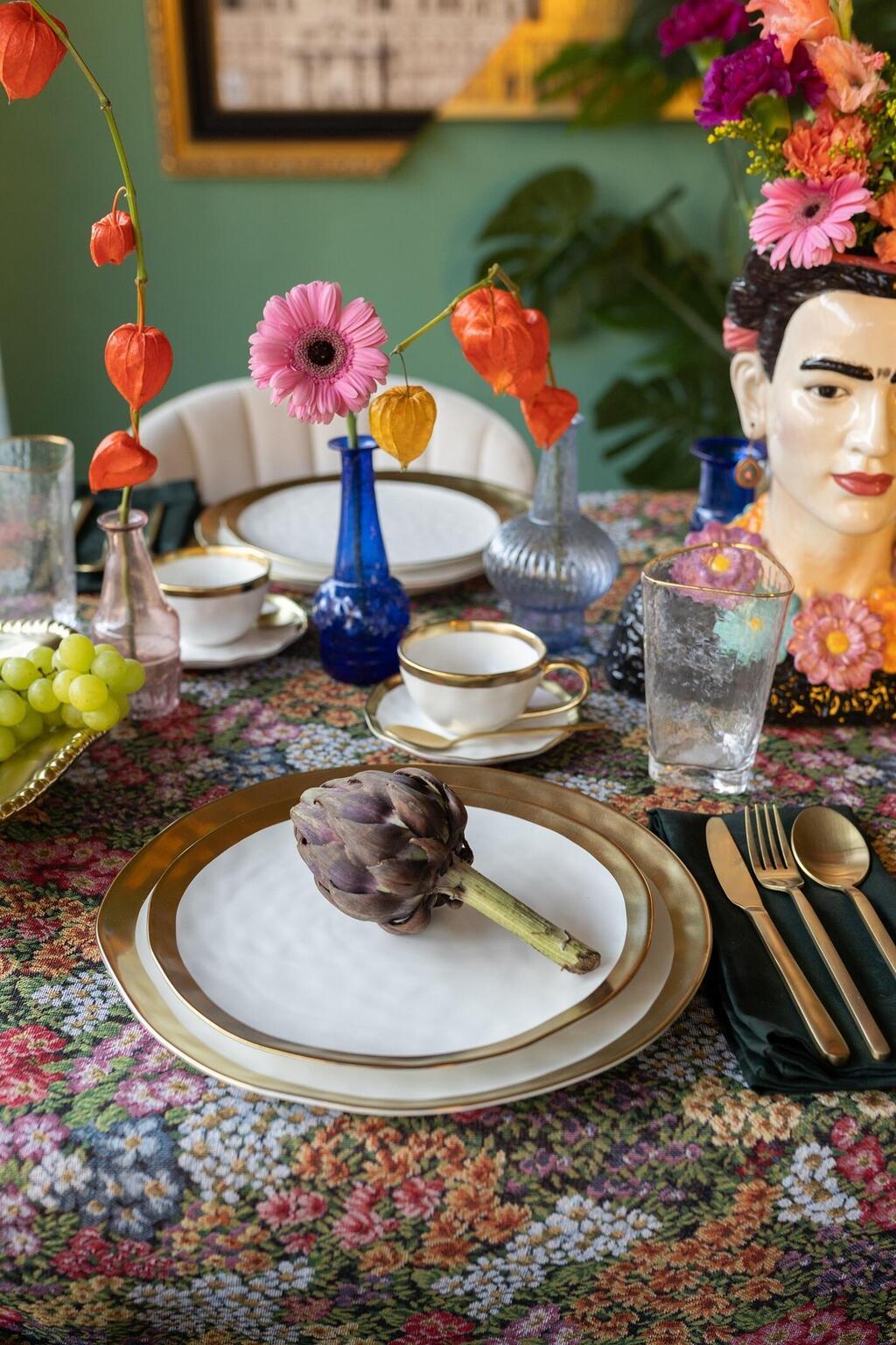 חגיגה של צבעים במראה אביבי. KARE (צילום: KARE) KARE שולחן ערוך