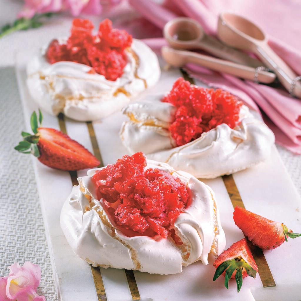 פבלובה עם גרניטה תות