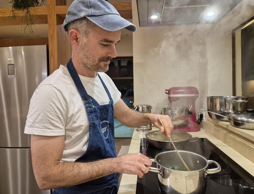 ממרק קייל ועד זנב שור. ארוחת גורמה אצל ינון בארי