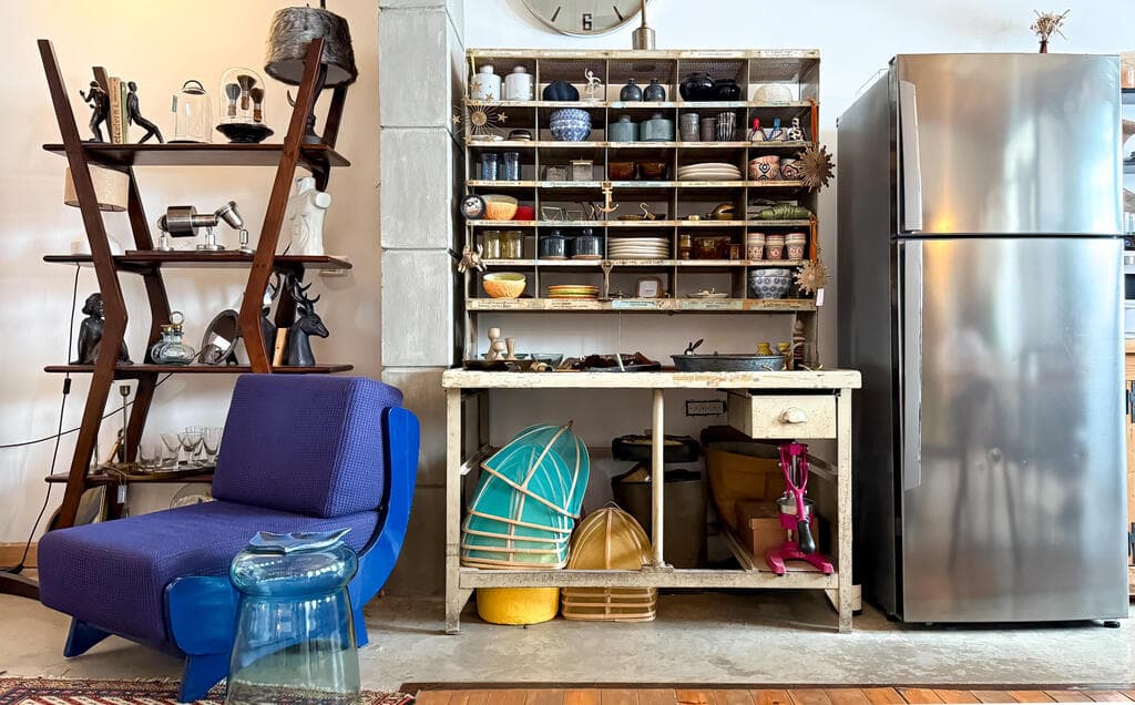 שידת הדואר הבלגית, הדירה של לימור בן שושן