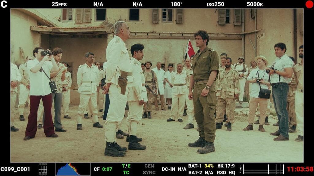 מתוך הסדרה "המזח" כאן 11