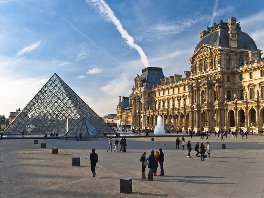 מוזיאון הלובר, פריז