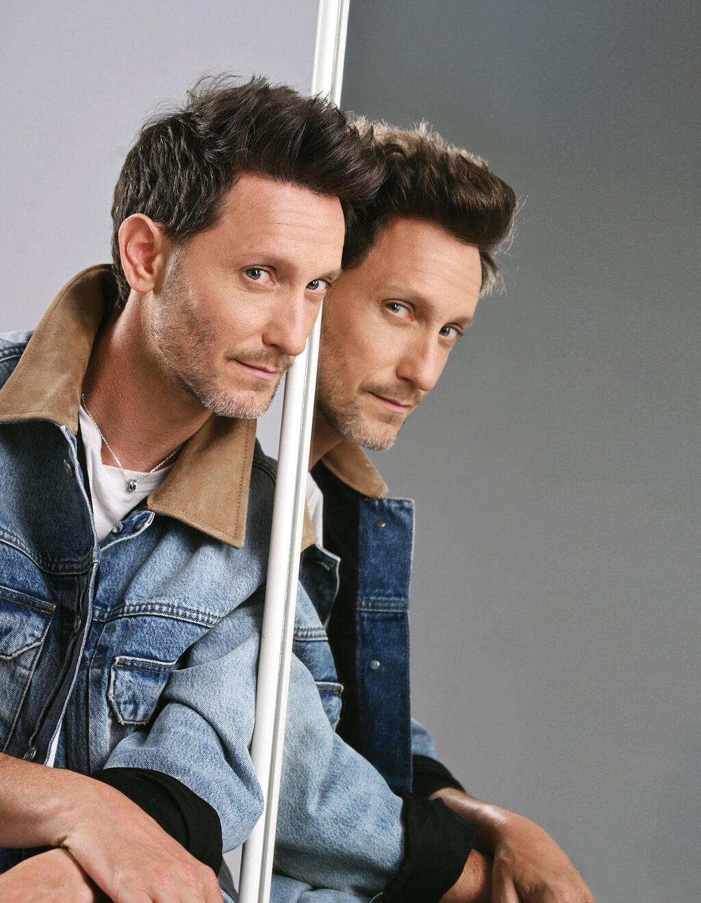 ליאור סושרד. "אני משתמש בטכניקות של אילוזיה, פסיכולוגיה, שפת גוף , מערבב הכול ויוצר חוויה"