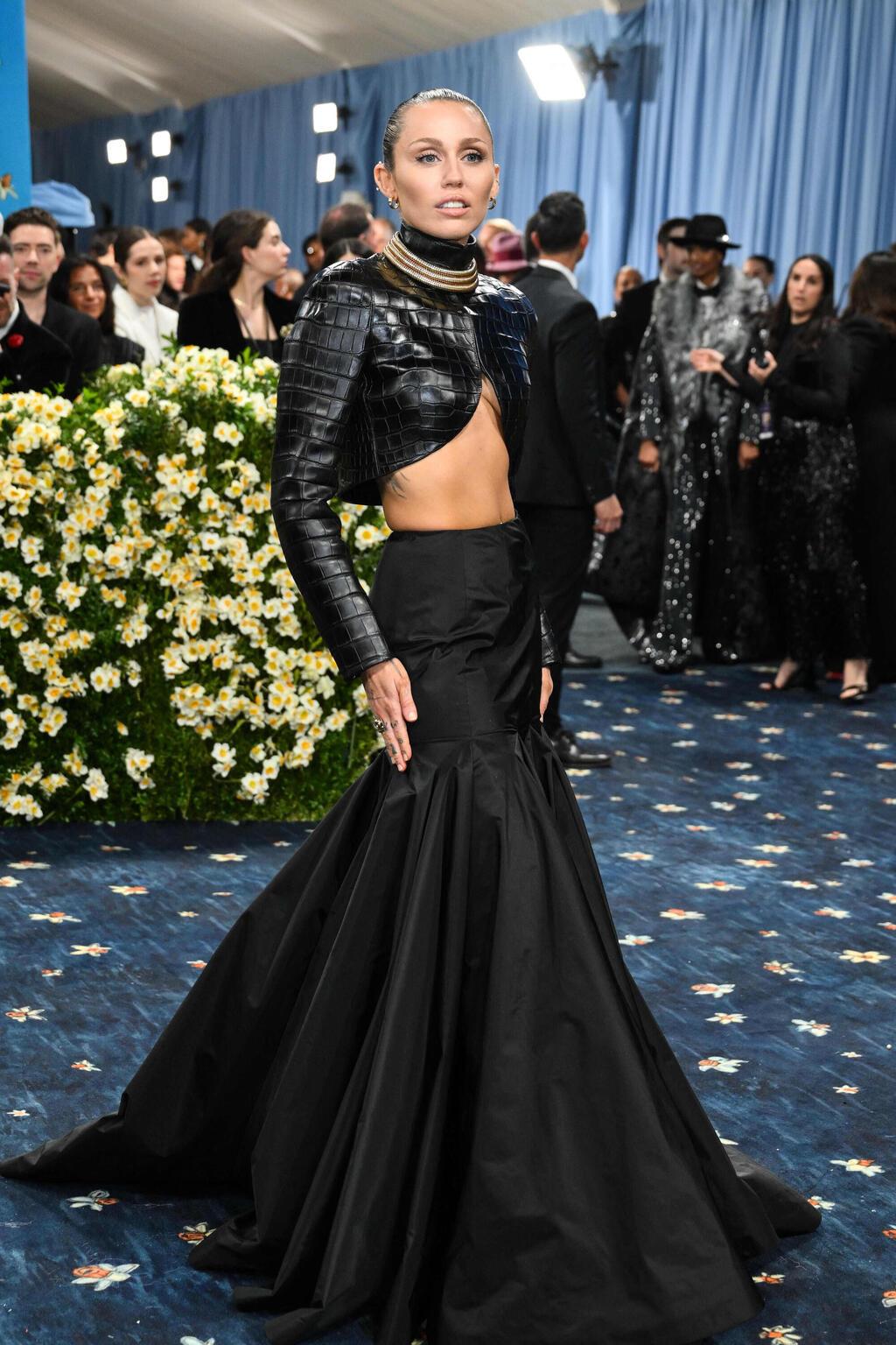 מיילי סיירוס בגאלה של המטרופוליטן, 2025