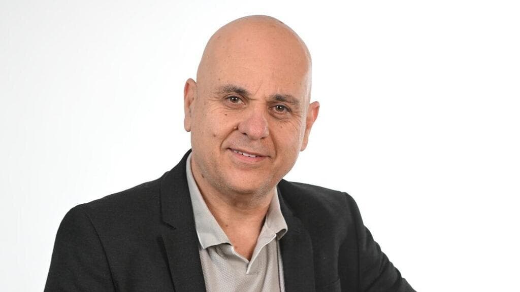 רפאל פלג