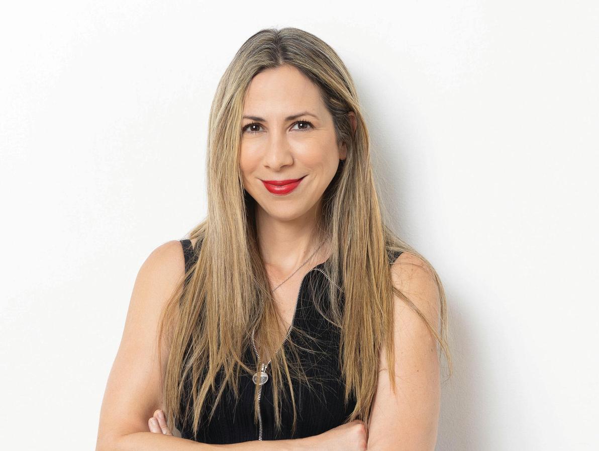 יפעת מנהרדט