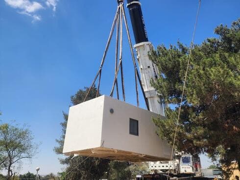 הובלת ממ"ד נייד לבית פרטי, של חברת ב.פ.י אור מארין
