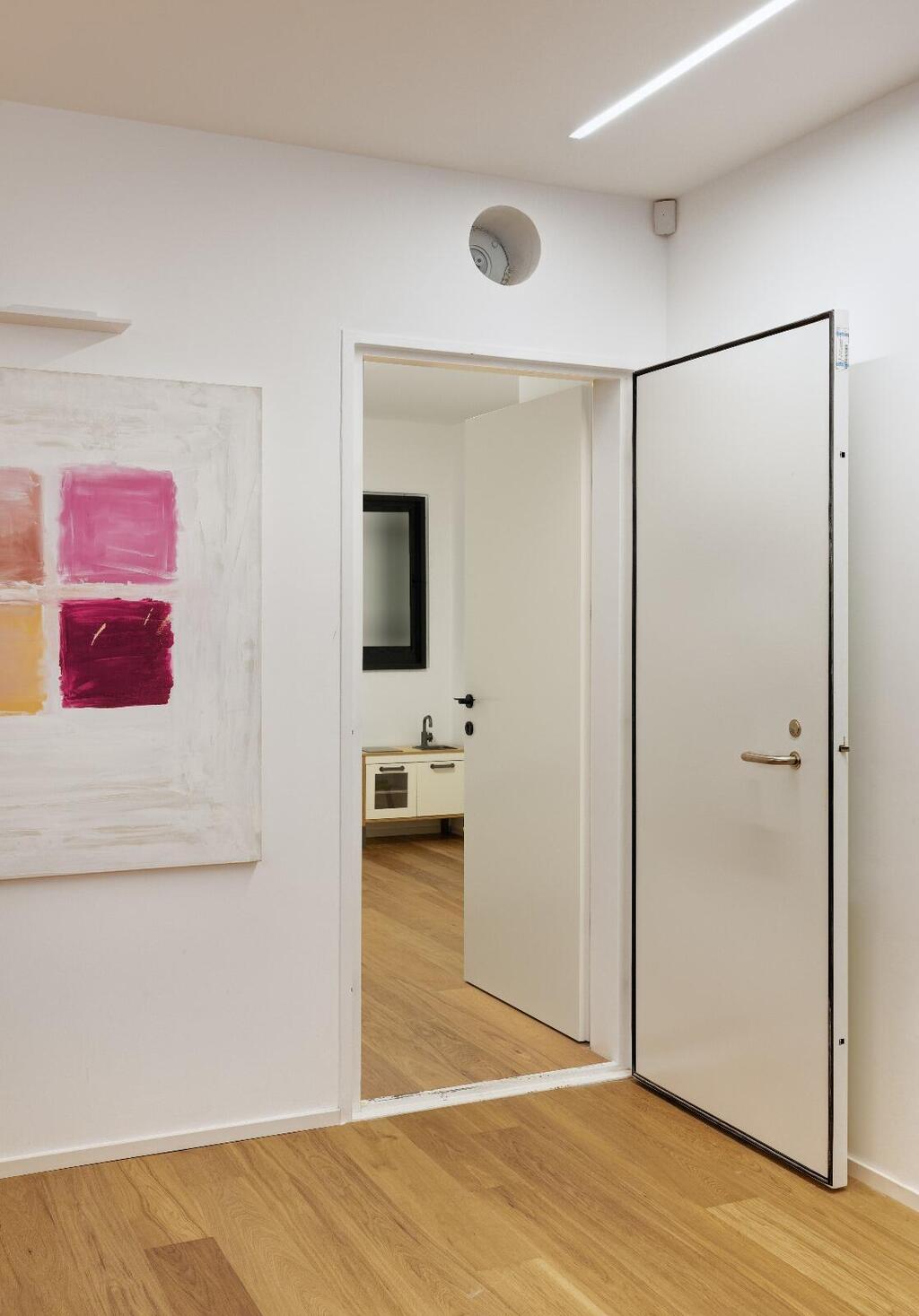 דלת ממ"ד של רב בריח