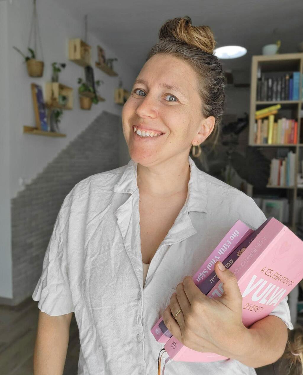 תאיה קדשברג. "אנחנו צריכות להיות ביקורתיות מאוד" 
