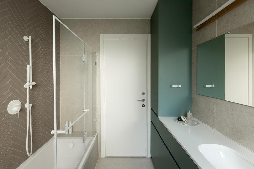 דירת גן בתל אביב. עיצוב: שירה אפק