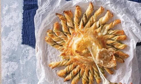 מאפה מלאווח עם גבינה נמסה