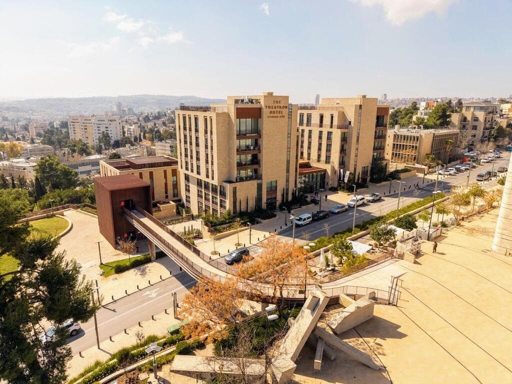 לצעוד אל מאחורי הקלעים של עיר מורכבת ורבת שכבות כמו ירושלים (צילום: רומי ואסף) מלון תיאטרון ירושלים
