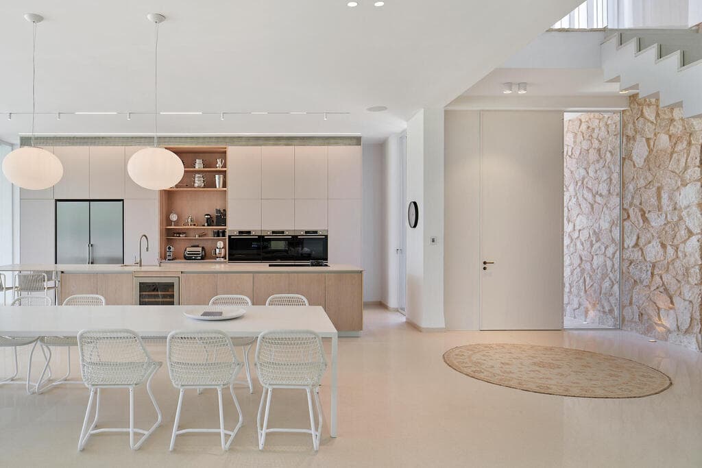 בית ליד הים בבית ינאי, עיצוב: פנינה כץ