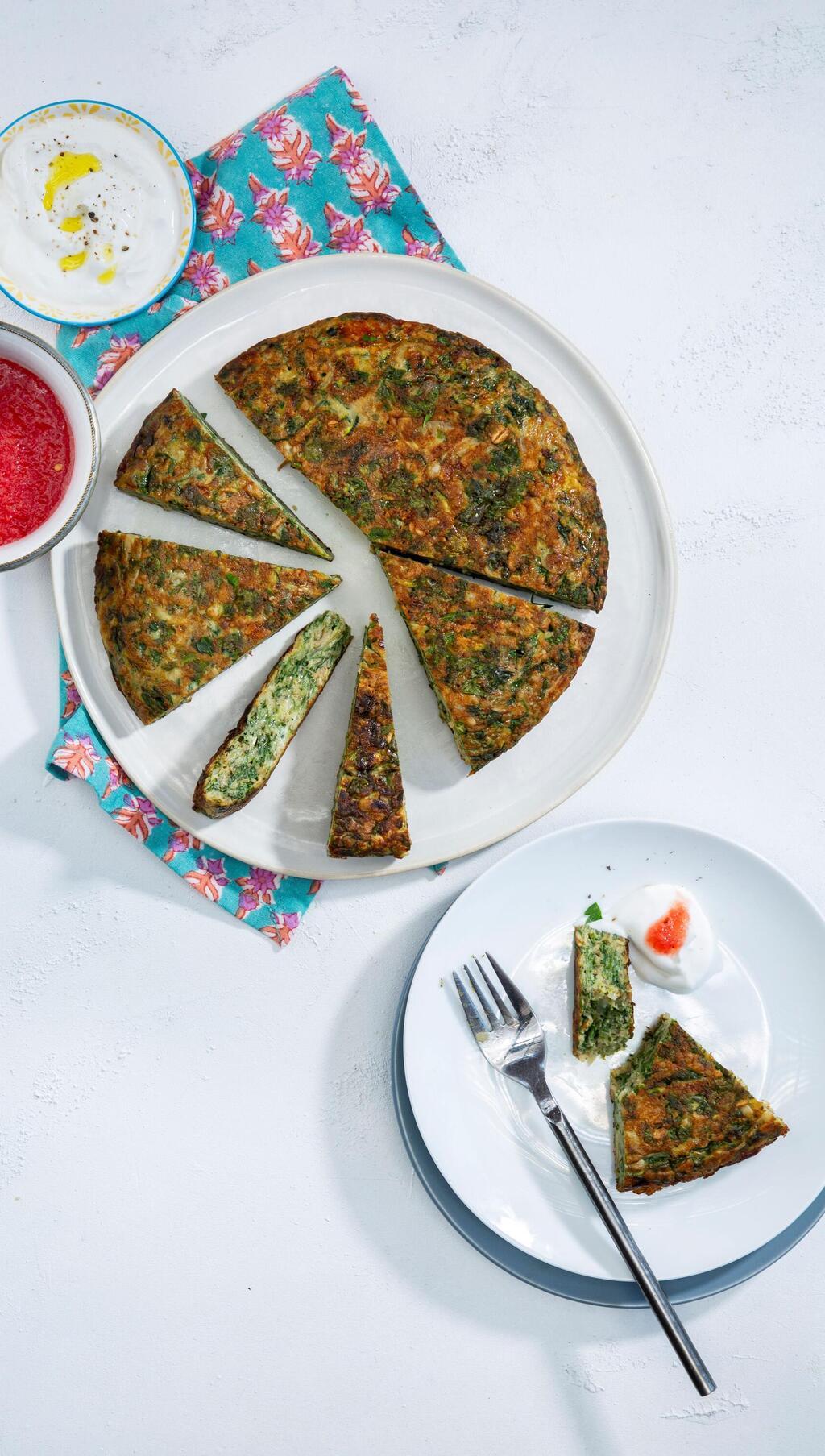 בלי תנור: פשטידת ירק עשירה (צילום: בועז לביא, סגנון: טליה הדר) בלי תנור: פשטידת ירק עשירה