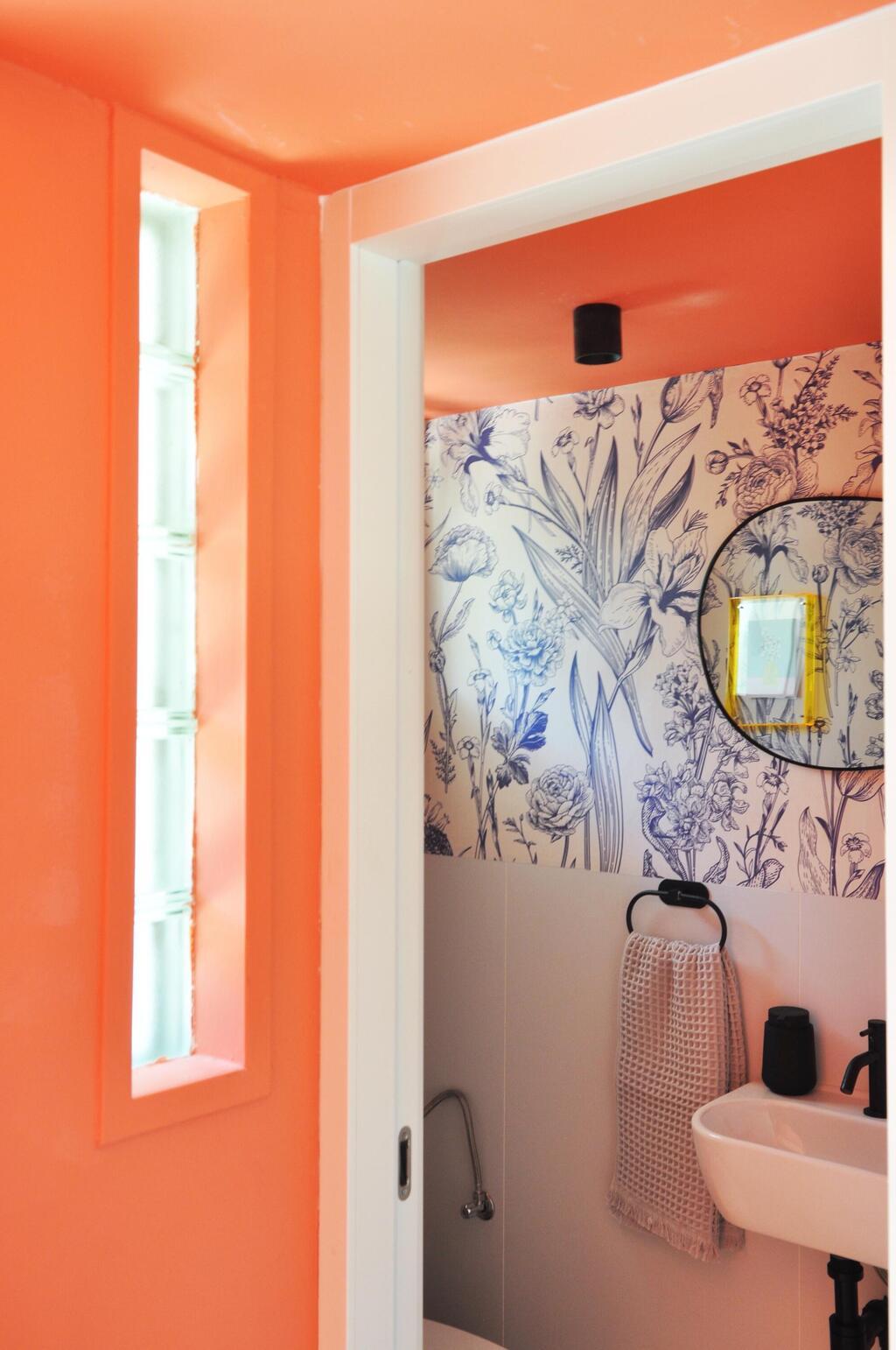 שיפוץ צבעוני לבית ברעננה