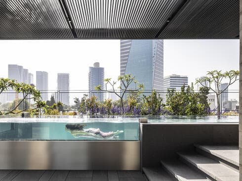 320 מ"ר בשתי הקומות ועוד 200 מ"ר בשלוש מרפסות