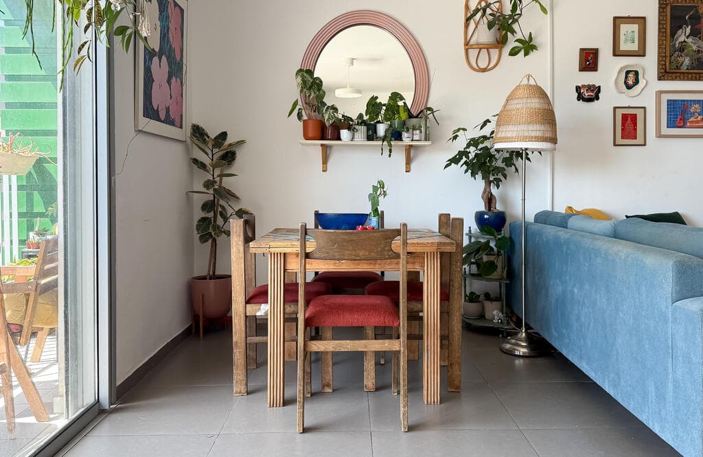 הבית של מירב רוזנברג, מלכת העציצים