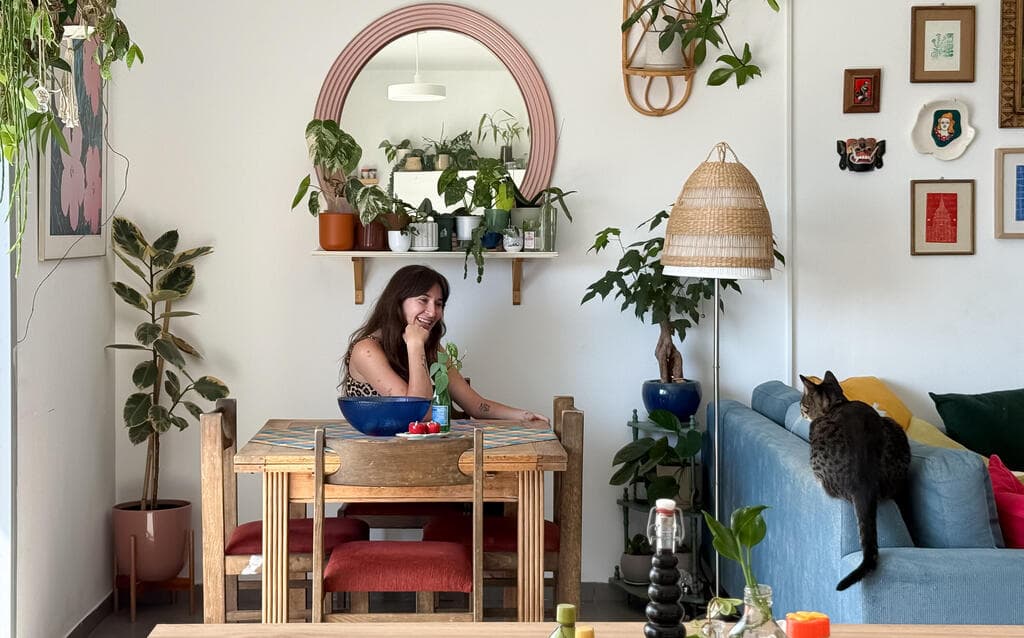 הבית של מירב רוזנברג, מלכת העציצים