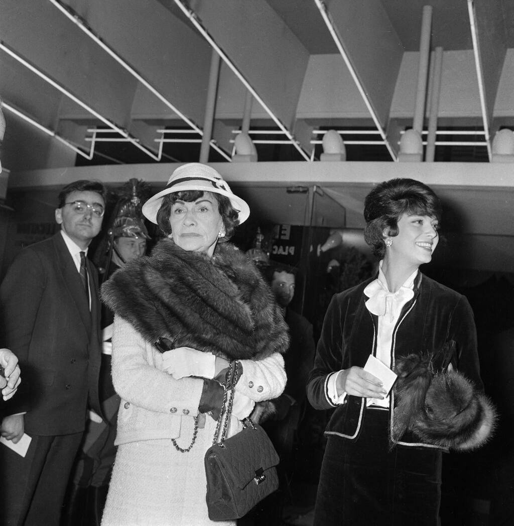 גבריאל קוקו שאנל באירוע גאלה, 1960