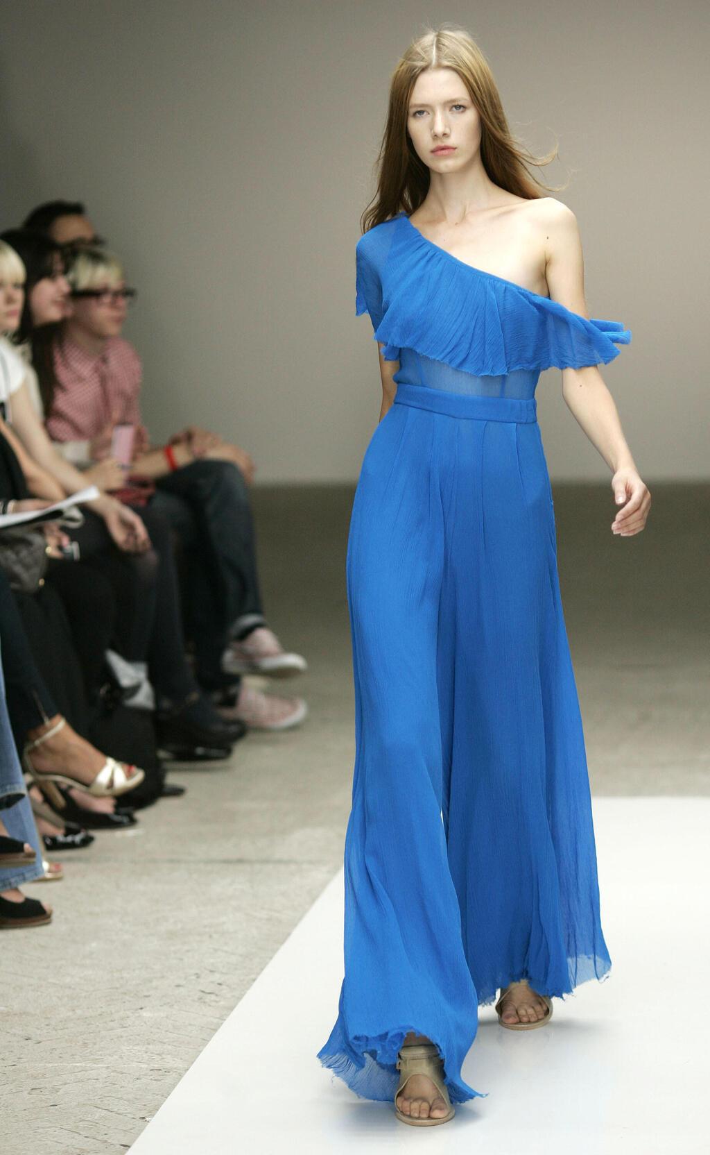 תצוגת אביב-קיץ 2008 של טופשופ יוניק בשבוע האופנה בלונדון