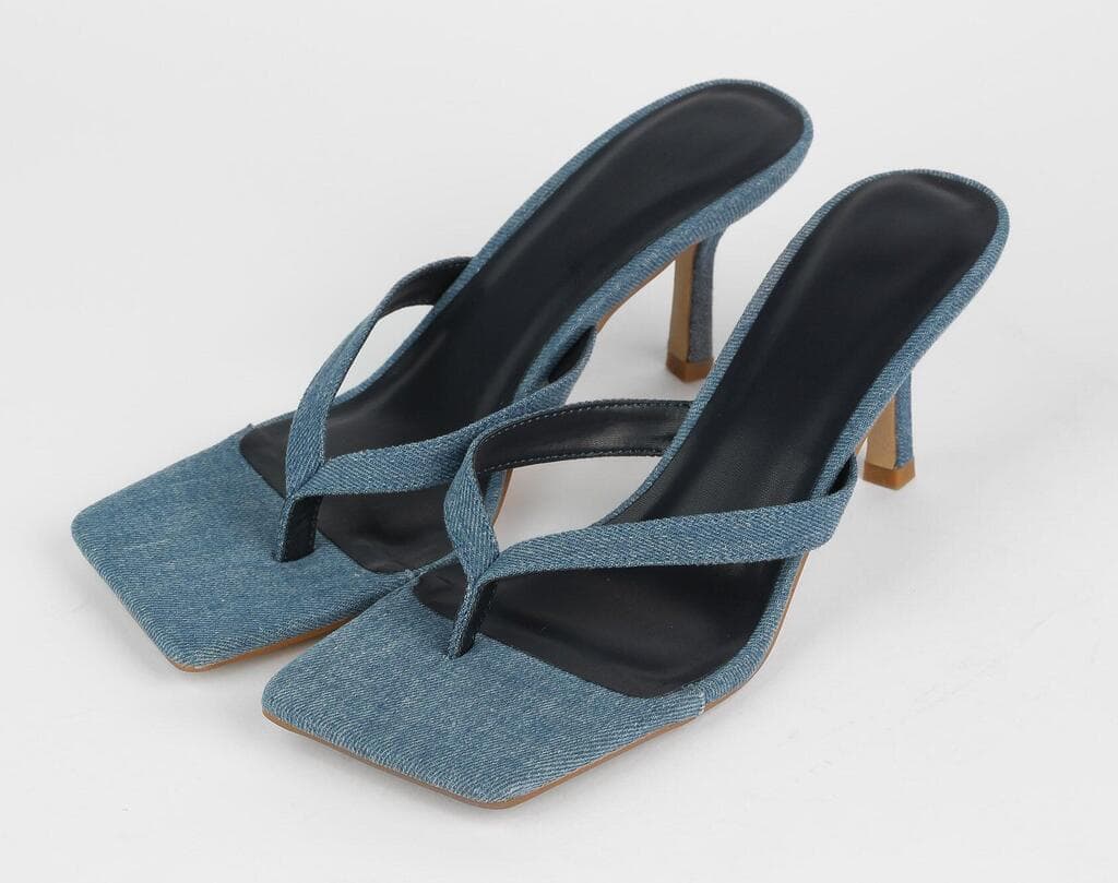 כפכפים של קווסצן מארק בטרמינל איקס, אביב-קיץ 2025