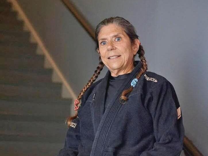 לורי ראש. "בגיל 51 התחלתי להתאמן בג'ו ג'יטסו. אני אוהבת אתגרים"