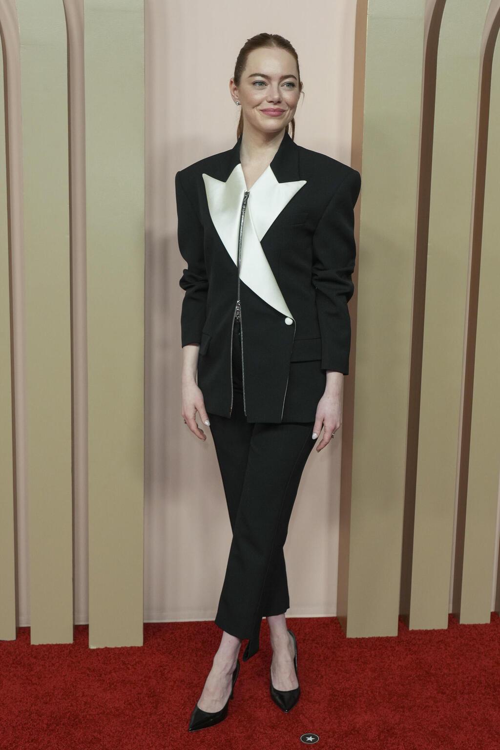 אמה סטון על השטיח האדום, 2024