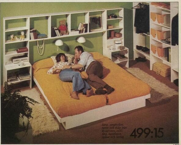 במיטה אבל לבושים, קטלוג איקאה 1975