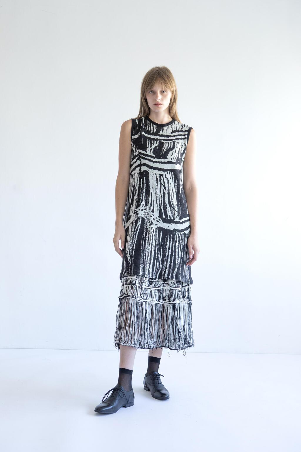 פרויקט הגמר ctrl:feral של מיה הלמן במחלקה לטקסטיל בשנקר, 2025