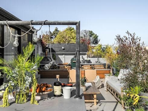 דירת דופלקס עם שתי מרפסות ענקיות במרחק נגיעה מנוה צדק ומהים